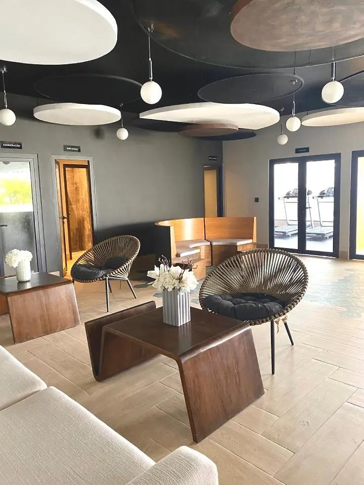 Comfortable Apartmento En El Centro De La Ciudad Con Piscina Y Gym Santo Domingo 0*,